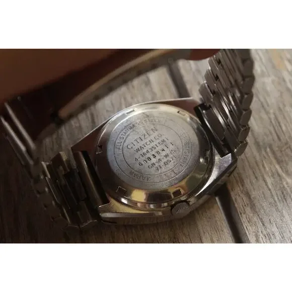 Vintage 1972 Citizen Automatic Mens Silver Watch W/daydate & Gold accents - Picture 5 of 8
